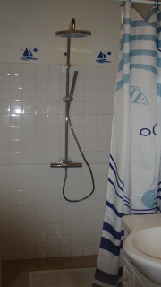 salle de bains impasse des vacances villa a louer sur st trojan les bains ile d'oleron pour location-oleron